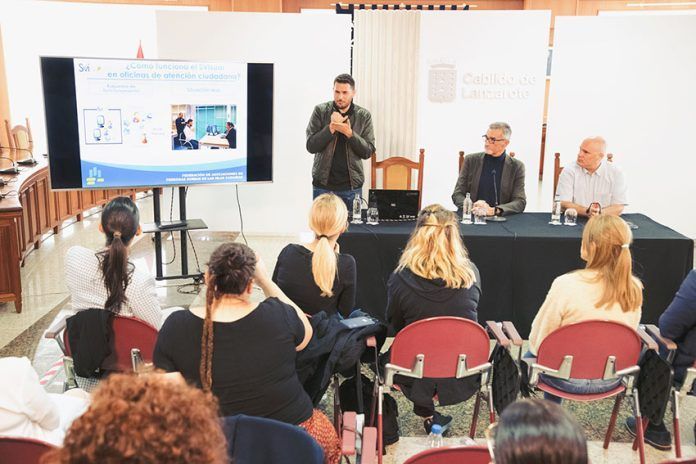 Noticias | El Cabildo avanza hacia la inclusión con un servicio de videointerpretación para personas sordas
