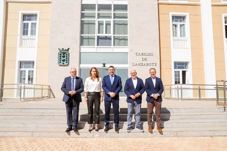 Noticias | Los cabildos canarios se posicionan en contra de las prospecciones de tierras raras en Fuerteventura y concesiones mineras en Canarias