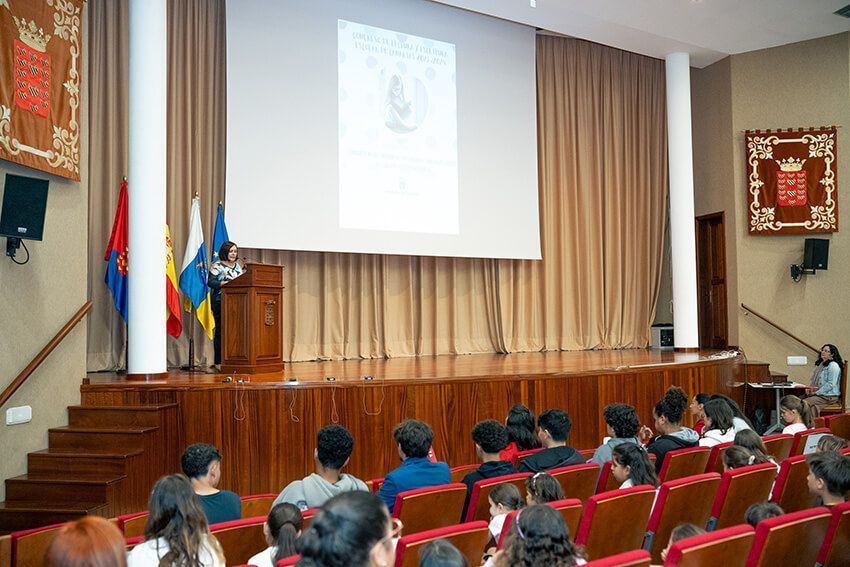 Un centenar de estudiantes de Lanzarote participan en el II Congreso de Lectura y Escritura Escolar de Canarias
