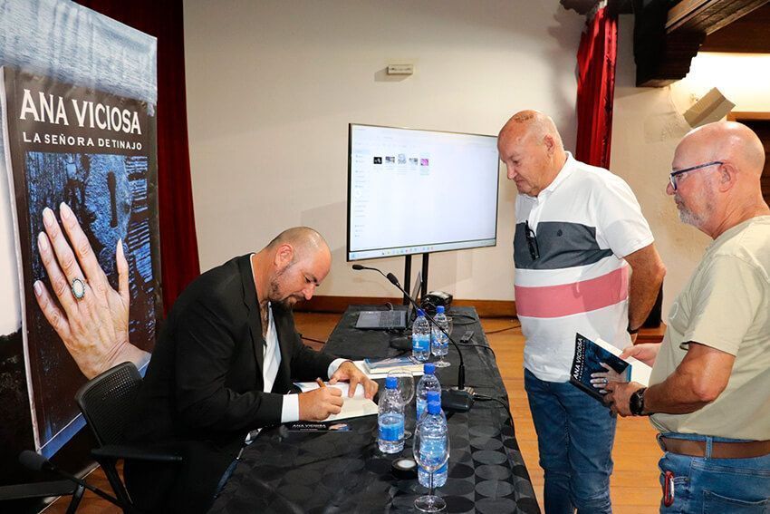 Presentación de Ana Viciosa, de Ignacio Romero