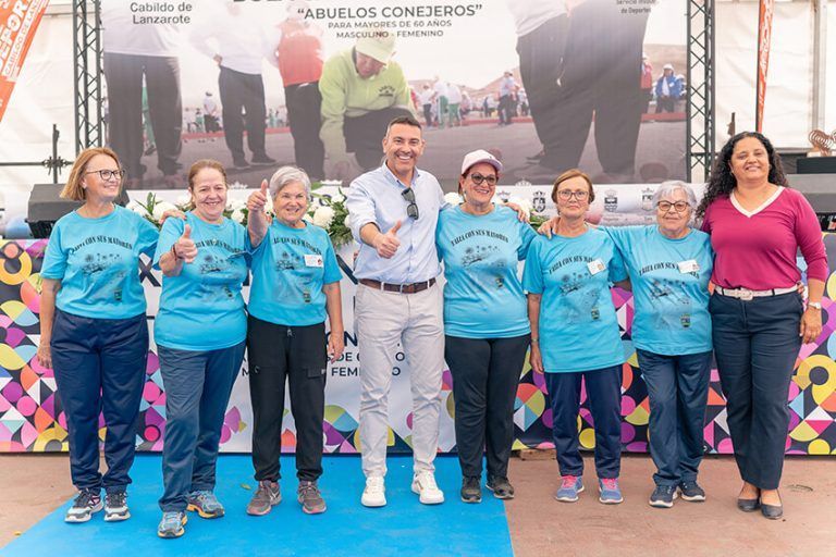 Noticias Yaiza | Yaiza y Teguise repiten como campeones del Torneo de bola canaria “Abuelos conejeros”