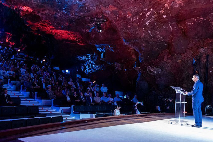 Jameos del Agua acoge la presentación de la nueva marca de “Lanzarote, la isla diferente”