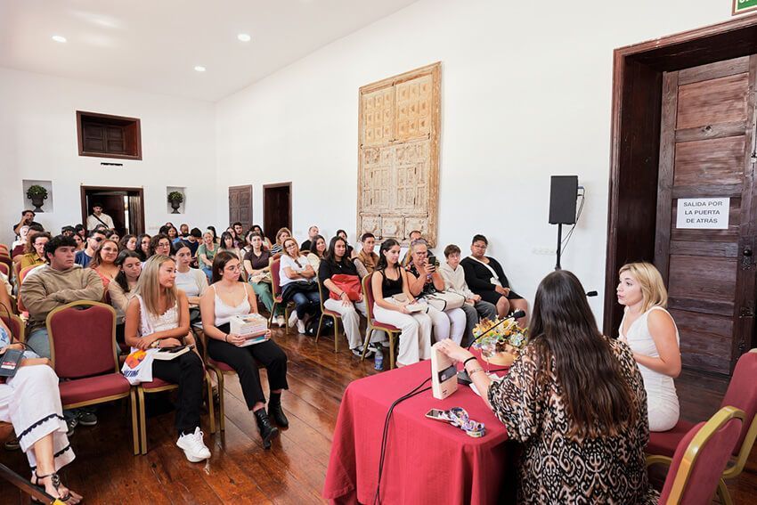 Éxito sin precedentes de la II Fiera del Libro de Lanzarote