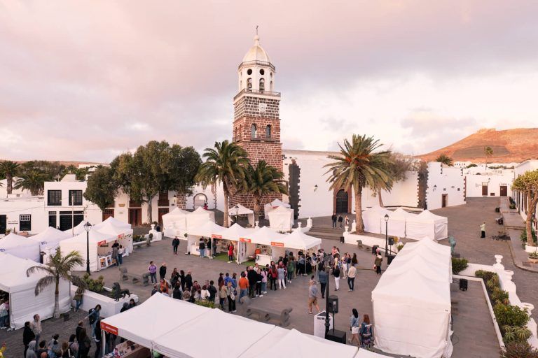 Noticias | Teguise acoge ya la II Fiera del Libro