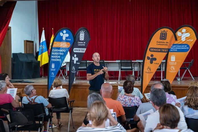 Noticias | El Cabildo inicia en Yaiza las charlas sobre nutrición y estilo de vida saludable para los mayores de la isla