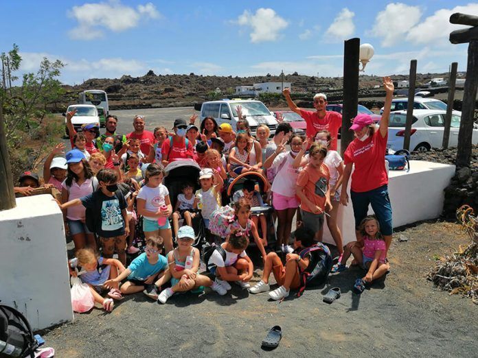 El campamento de la A.S. Creciendo realiza excursiones todos los viernes Noticias Yaiza | Playa Blanca y Uga acaparan la amplia oferta de campamentos infantiles para este verano en Yaiza