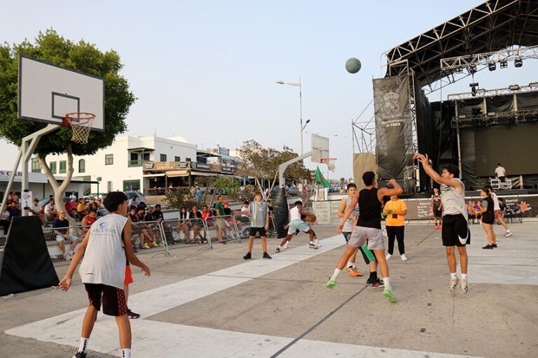 Noticias Yaiza | ‘Don Cangrejo’, ‘The Ballers’ y el ‘Club de los 3 sentimetros’, ganadores del Torneo 3x3 del Club Tinyala