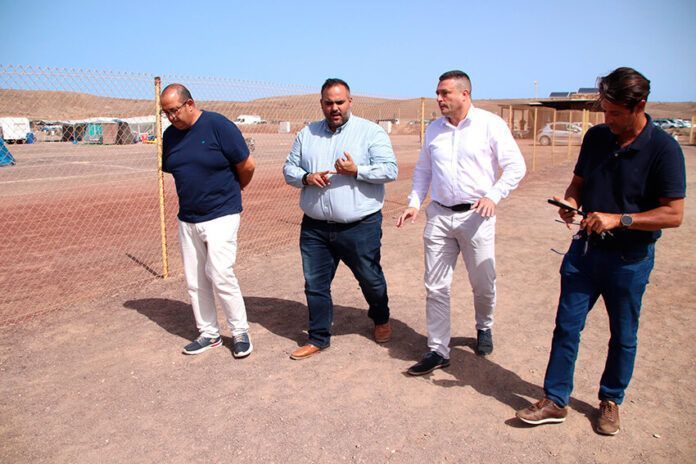 Visita área acampada Papagayo Noticias Playa Blanca | Cabildo y Ayuntamiento de Yaiza acometen el arreglo de los accesos a Papagayo