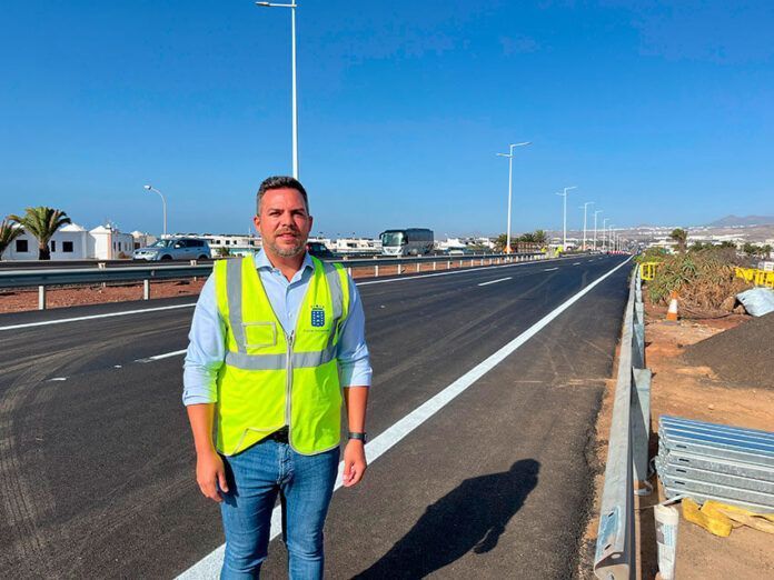 Noticias | El Cabildo anuncia la apertura de los dos carriles de la LZ-2 sentido sur a la altura de Playa Honda