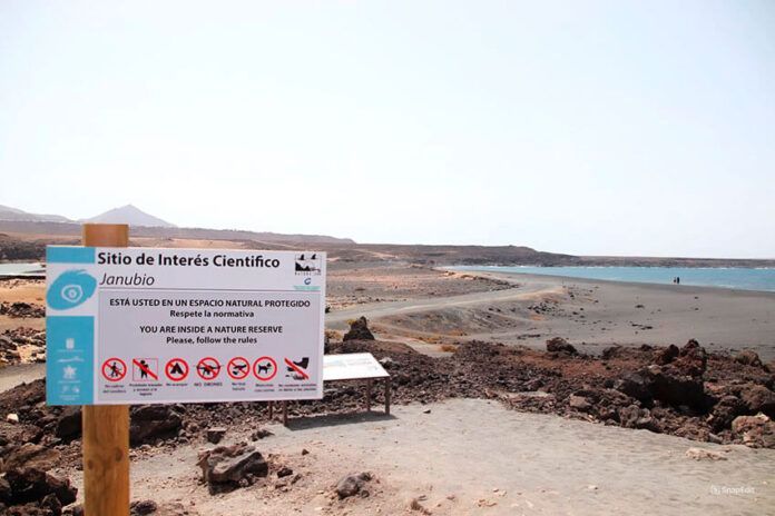 Noticias Yaiza | Yaiza colabora con el Cabildo para delimitar la zona de interés científico en el litoral de Janubio