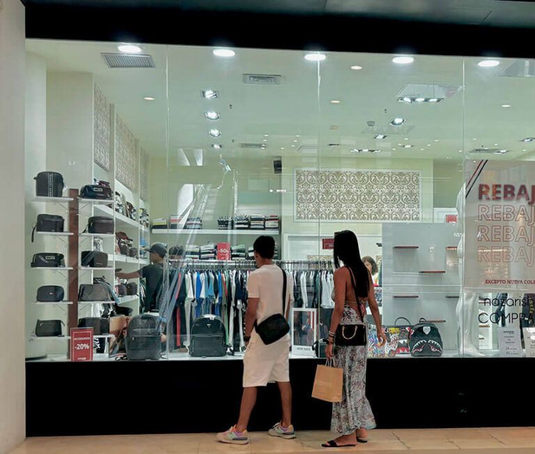 Noticias | Canarias Sin Deuda advierte del riesgo de endeudamiento al recurrir a créditos para compras en rebajas
