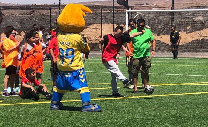La Asociación Creciendo suscribe un acuerdo con la Fundación UD Las Palmas para promover el fútbol inclusivo