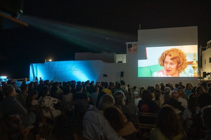 Noticias | El Cine de Verano de Tenique Cultural llega a su fin con cifras récord de asistencia