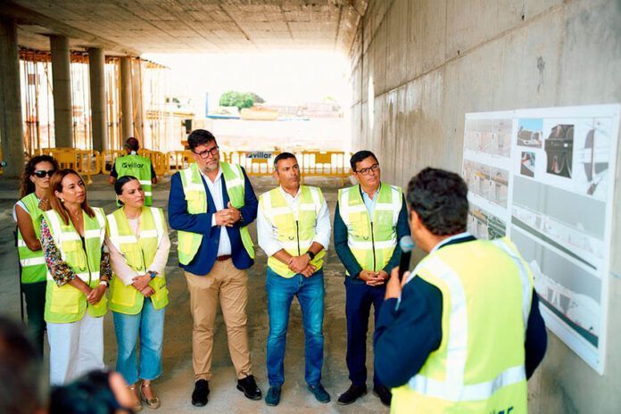 Noticias | El consejero Pablo Rodríguez supervisa las obras del paso inferior de la LZ-2 en Playa Honda