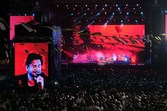 Noticias | Manuel Carrasco pone el broche de oro a las fiestas de Los Dolores en un espectacular concierto
