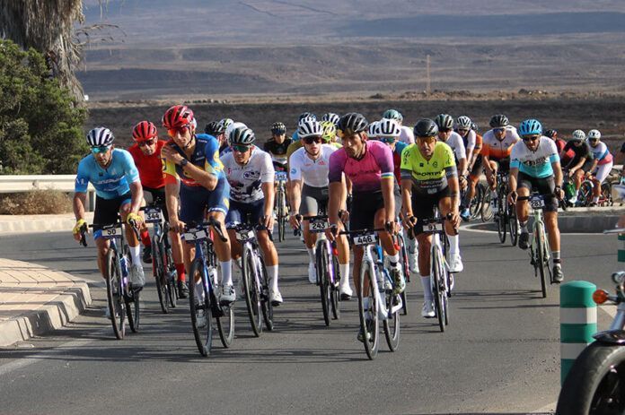 Noticias Yaiza | Lourdes Oyarbide y Pedro López, ganadores de la general contra el crono en la I de la Vuelta Ciclista a Lanzarote