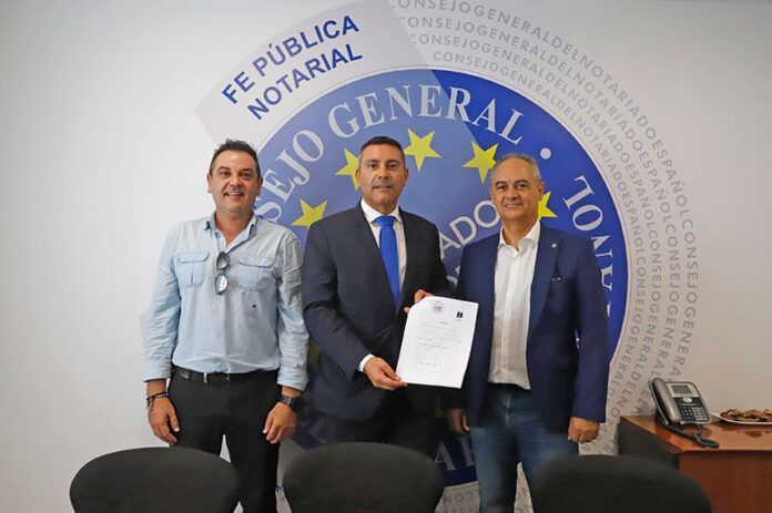 Noticias Yaiza |Formalizada la compra de un solar en Uga y dos en Arrecife para construir viviendas de alquiler asequible 