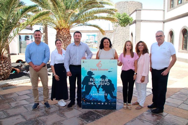 Noticias Playa Blanca | Yaiza celebra un nuevo encuentro fotosub inclusivo con mensaje al cuidado de los fondos marinos