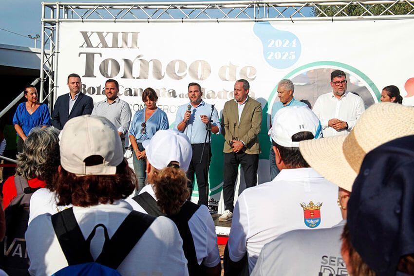 Arranca el XXIII Torneo de Bola Canaria de Madera "Abuelos Conejeros"