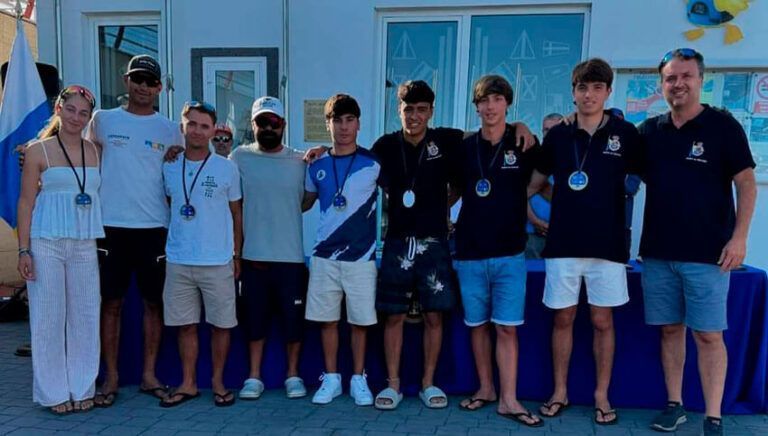 Noticias Playa Blanca | Alejandro Martín-Ariane Muñoz, podio en el Campeonato Gran Canaria de Vela Ligera