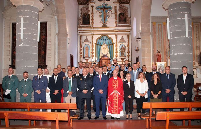 Noticias Yaiza | La Policía Local de Yaiza celebra el día de su patrona recordando a las mujeres víctimas de agresiones machistas