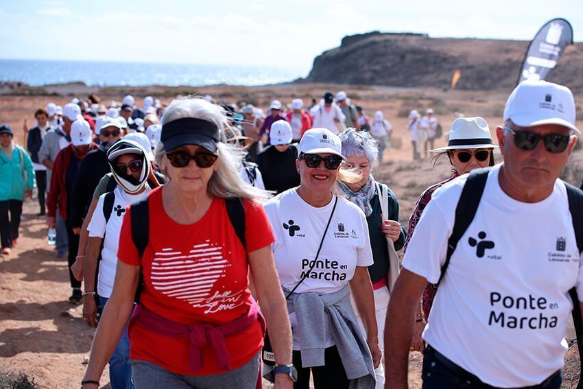 Medio millar de mayores participan en una nueva Caminata Insular ‘Ponte en Marcha’