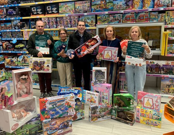 Noticias | Campaña solidaria de juguetes