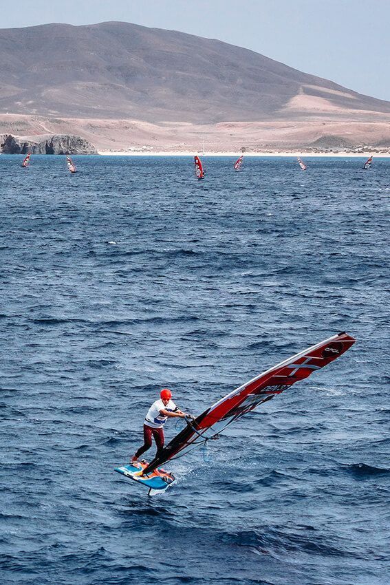 Espectacular segunda jornada de los Lanzarote iQFOiL Games
