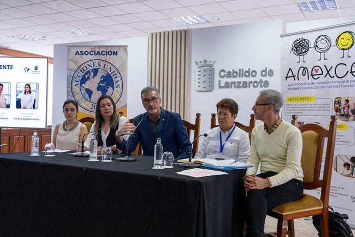 Noticias | El Cabildo respalda el proyecto AMEXCE de apoyo integral a los menores expulsados de sus centros educativos 