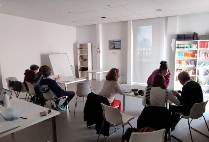 Proyecto-En-Red-en-Teguise Noticias | La Asociación Creciendo continúa con su labor de alfabetización digital