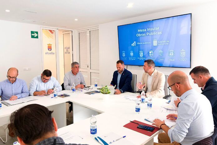 Noticias | Obras Públicas destina más de medio millón de euros a los ayuntamientos de la isla para la redacción de proyectos