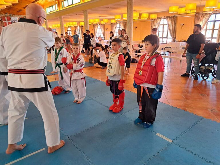 Noticias Yaiza | Jóvenes promesas sureñas del kenpo brillan en el Winter Warrior VI