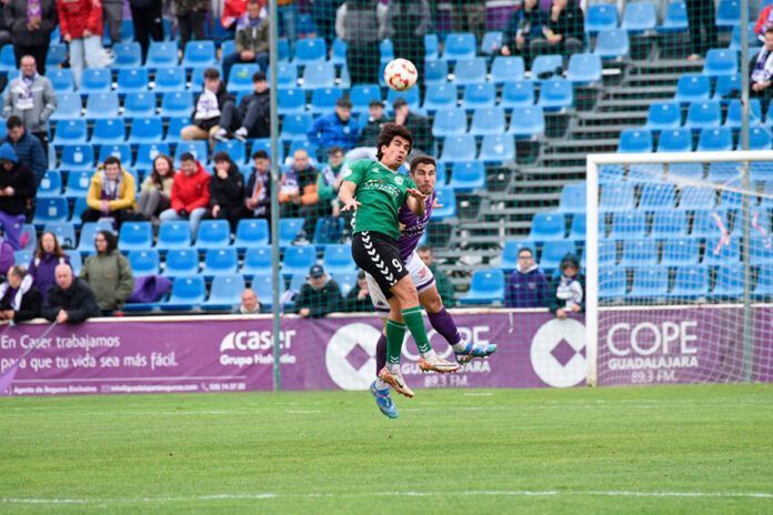 Noticias Yaiza | Los largueros impiden que el Unión Sur Yaiza puntúe ante el CD Guadalajara