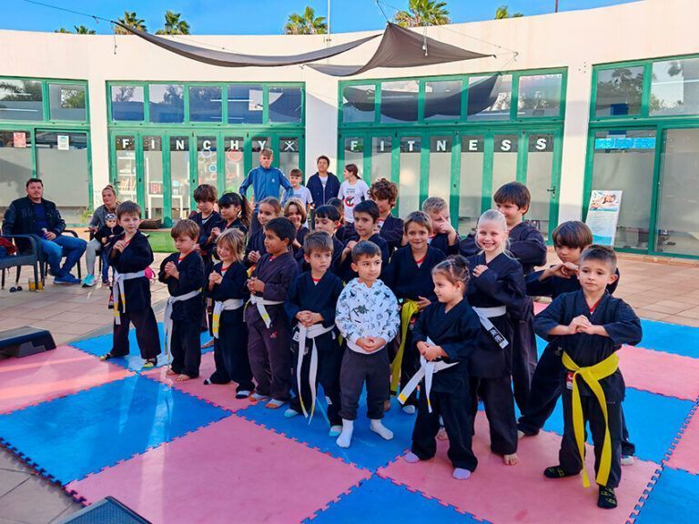 Noticias Playa Blanca | Los más pequeños se inician en la competición con el I Circuito de Kenpo Deportivo Yaiza
