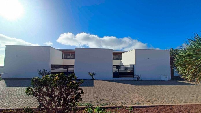Noticias | Educación invierte 400.000 euros en la ampliación del pabellón deportivo del IES Yaiza, en Lanzarote