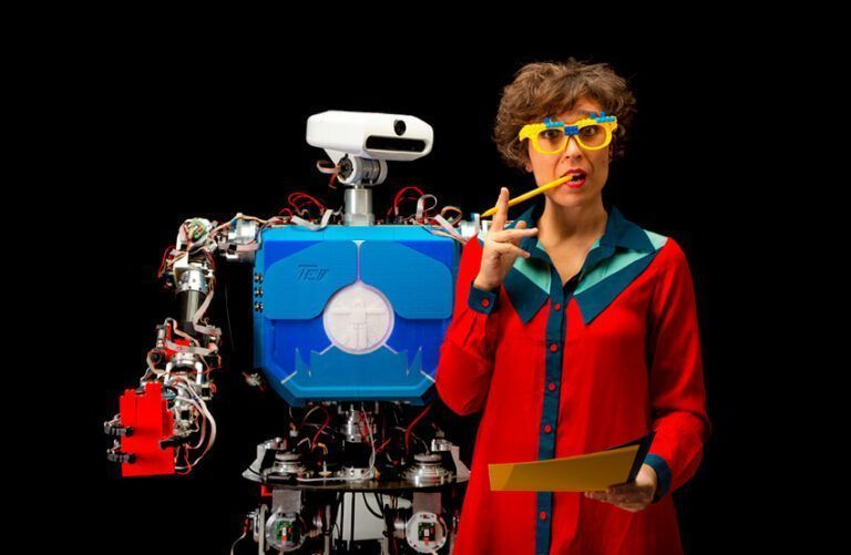 Noticias | La chica que soñaba, un innovador espectáculo de teatro-foro, la propuesta del Cabildo para este sábado