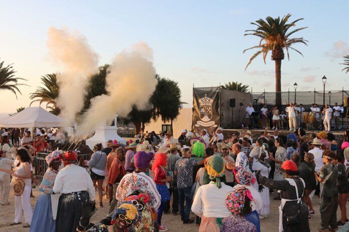 Noticias Yaiza | Las Breñas lanza una oda a la alegría en su encuentro carnavalero