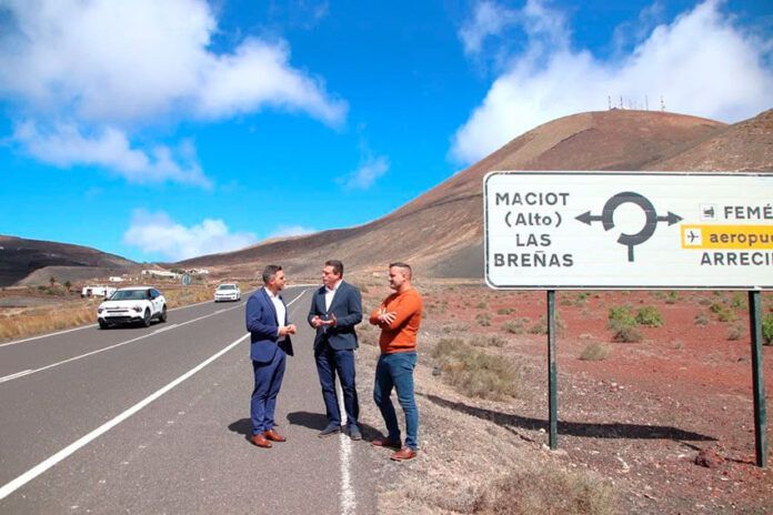 Noticias Yaiza | Cierra al tráfico la carretera Maciot – Playa Blanca por obras de rehabilitación