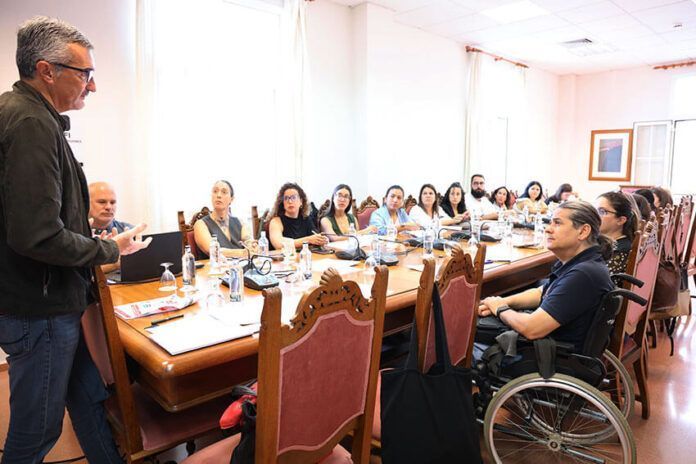Noticias | El Cabildo impulsa la Estrategia de Accesibilidad con las aportaciones de los colectivos