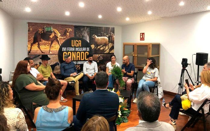Streaming sobre el sector primario en la Feria de Ganado de Uga Noticias Yaiza | Jóvenes ganaderos apuestan por el relevo generacional con una visión claramente emprendedora