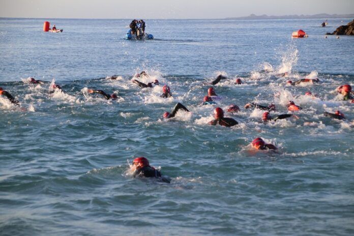 Nico Ward y Sheila Jordán escriben la primera página del Magma Yaiza - Lanzarote Triatlón