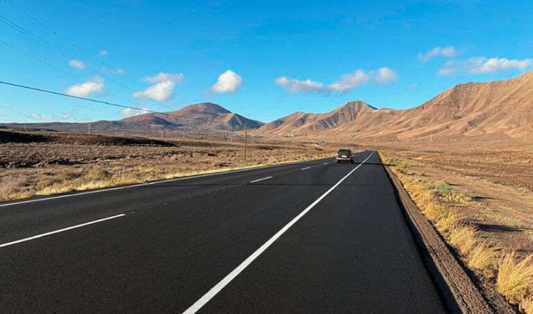 Noticias Yaiza | Abierta al tráfico la carretera Maciot - Playa Blanca