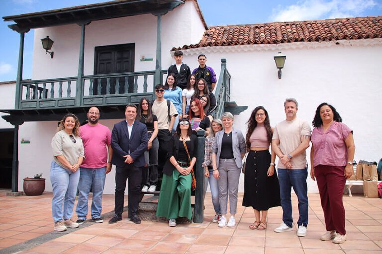 Noticias Yaiza | Escolares italianos visitan Yaiza acogidos por el CEO Playa Blanca