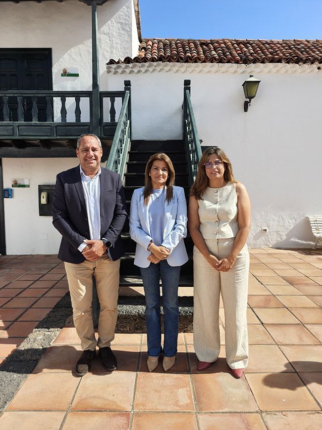 Lorena Martín Cabrera toma posesión como concejal del Partido Popular en el Ayuntamiento de Yaiza