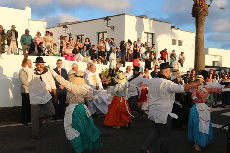Noticias Yaiza | Las Breñas honra a San Luis Gonzaga con devoción y alegría