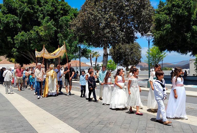 Noticias Yaiza | Yaiza celebra el Corpus entre arte efímero, fe y participación vecinal