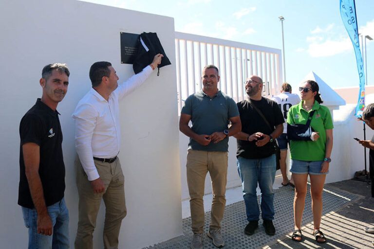 Noticias Playa Blanca | Playa Blanca estrena su rehabilitada cancha de El Aulagar