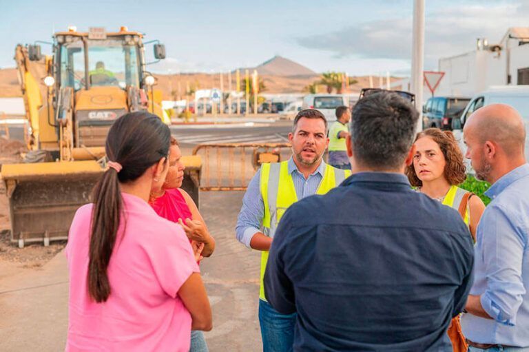 Noticias | El Cabildo informa del corte de la vía que une Arrecife y Playa Blanca por labores de refuerzo