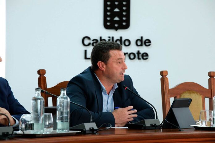 Noticias | Óscar Noda denuncia el rechazo de Oswaldo Betancort a su propuesta para desdoblar las carreteras LZ-1 y LZ-2