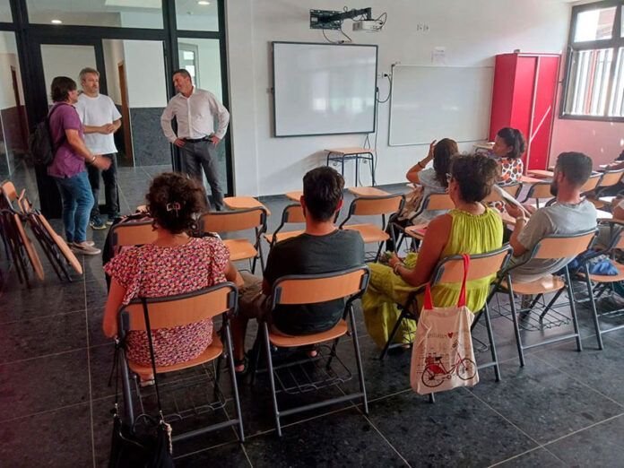 Noticias Yaiza | Abierto el plazo extraordinario de matrícula del curso 2025-2026 de la Escuela Oficial de Idiomas en Playa Blanca